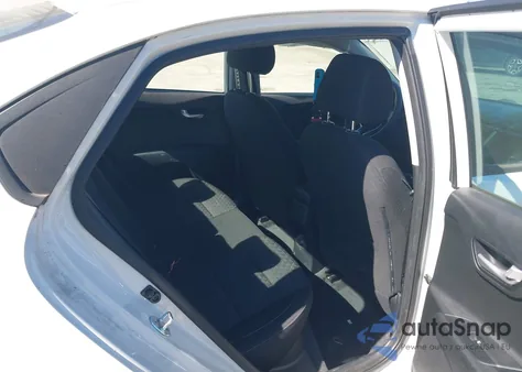 2022 Kia Rio S z USA, uszkodzony, nr VIN 3KPA24AD5NE466464